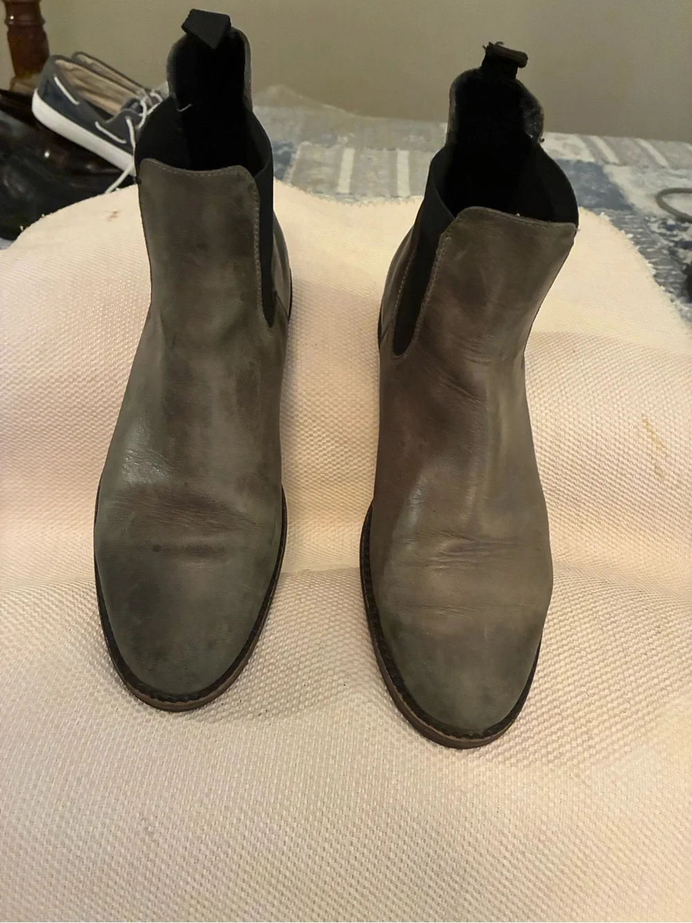 Men's Grey Leather Chelsea Boots - Sleek Slip-On Style #20067 40